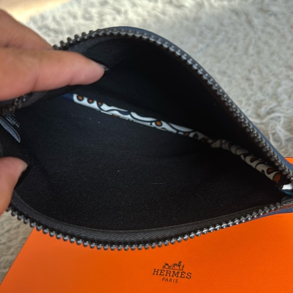 Hermes - Picture 7 of 17